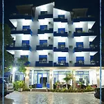 Blue Balcony 3* 골렘