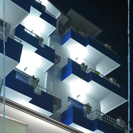 Отель Blue Balcony Голем